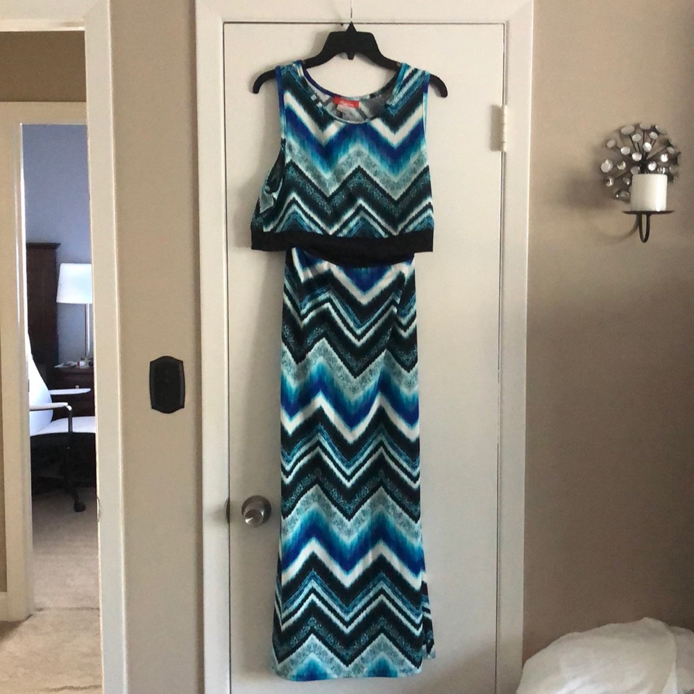 Blue zig zag maxi dress